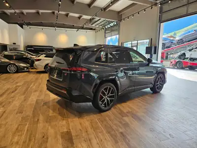 Toyota RAV-4 2.5 HSD GR Sport — Hybride 4WD, 222 ch, neuf avec pneus hiver offerts — Miniature 9