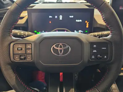 Toyota RAV-4 2.5 HSD GR Sport — Hybride 4WD, 222 ch, neuf avec pneus hiver offerts — Miniature 25
