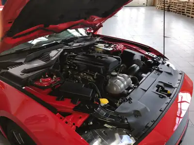 Ford Mustang 2.3 EcoBoost — Le coupé sportif américain à motorisation efficace — détail