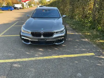 BMW 750i xDrive — Berline de prestige 578 ch, équipement M Sport complet — intérieur