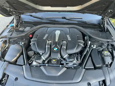 BMW 750i xDrive — Berline de prestige 578 ch, équipement M Sport complet — tableau de bord