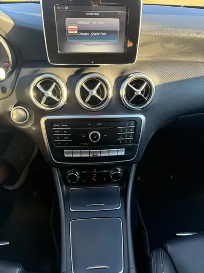 Mercedes-Benz A 220 d AMG Line 4Motion — Diesel performant, berline compacte premium — Detail