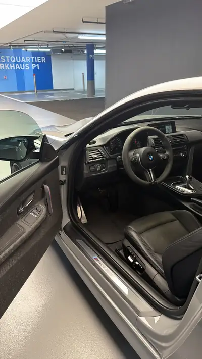 BMW M4 CS 2018 — Coupé haute performance, 22'350 km seulement — Miniature 15