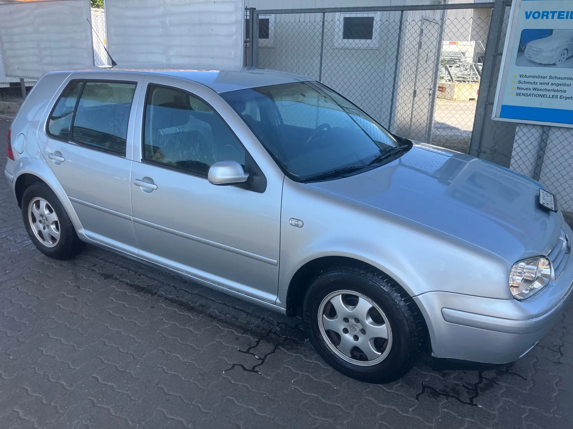 Volkswagen Golf 2002 occasion Wallisellen — 1