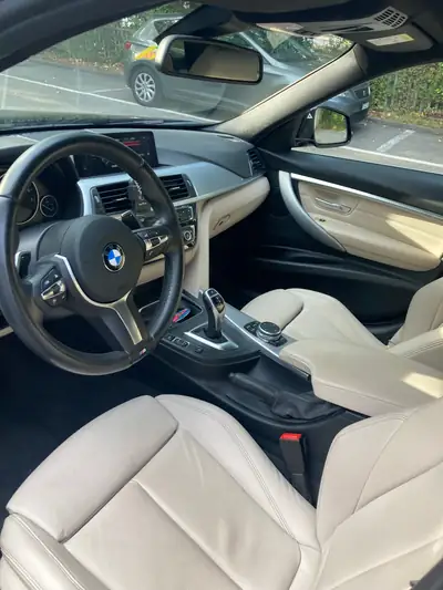 BMW 340i xDrive — Break sportif, 326 ch et faible kilométrage — détail