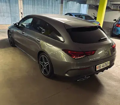 Mercedes-Benz CLA 250 AMG Line 4MATIC — Berline coupé élégante, faible kilométrage, service inclus — arrière