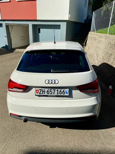 Audi A1 1.0 TFSI ultra S-Tronic — Citadine dynamique, 45'000 km seulement — arrière