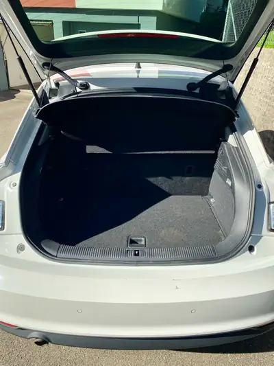 Audi A1 1.0 TFSI ultra S-Tronic — Citadine dynamique, 45'000 km seulement — tableau de bord