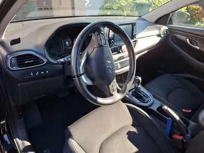 Hyundai i30 1.4 T-GDi Vertex — Break polyvalent, entretien suivi, sans sinistre — côté