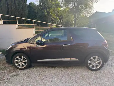 DS3 1.2 PureTech So Chic — Citadine élégante, design français et consommation maîtrisée — arrière