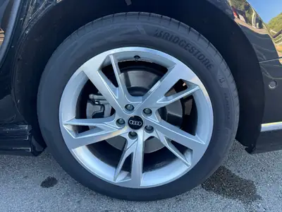 Audi A8 55 TFSI quattro — Berline de prestige hybride mild avec 69 000 km — Miniature 8