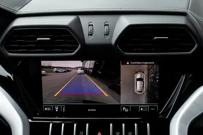 Lamborghini Urus — Le SUV haute performance suisse, 42 500 km seulement — Miniatur 25
