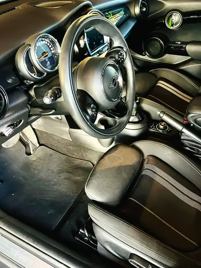 MINI Cooper S 2.0i — Berline sportive compacte, toit panoramique, 69'000 km — dettaglio