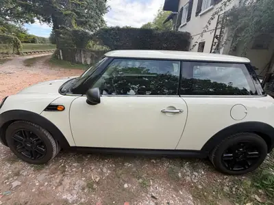 MINI One 1.6i — Citadine urbaine agile, essence fiable et économe — détail
