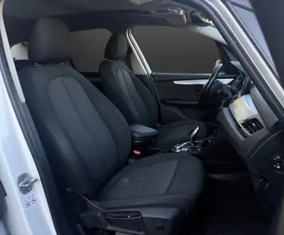 BMW 218 Gran Tourer xDrive — Monospace familial diesel, transmission intégrale, 198 000 km — Miniatura 9