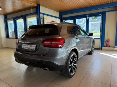 Mercedes-Benz GLA 200 Night Star — SUV compact urbain, moteur efficient et finition premium — Miniatur 9