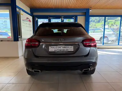 Mercedes-Benz GLA 200 Night Star — SUV compact urbain, moteur efficient et finition premium — Miniatur 11