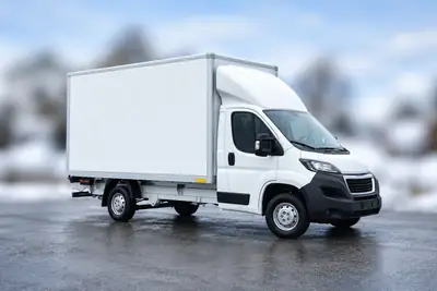 PEUGEOT BOXER 2.0 BlueHDi 130 — Utilitaire robuste avec plateau et hayon hydraulique — Thumbnail 8