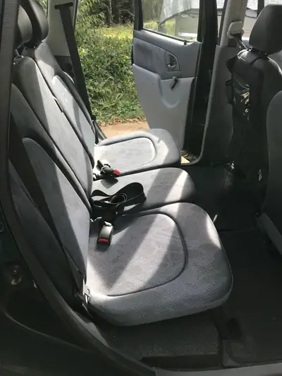 Toyota Yaris Verso 1.3 16V — Monospace compact fiable, sans accident — intérieur