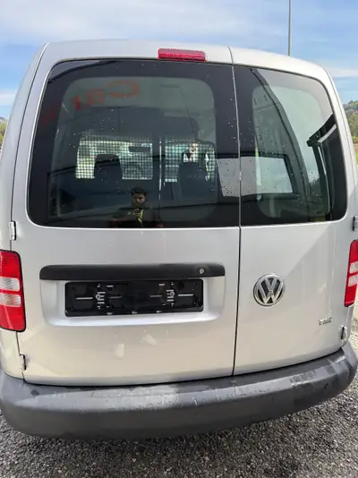 VW Caddy — Le minibus polyvalent de 2010, pratique et fiable — détail