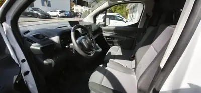 Citroën Berlingo 1.6 BlueHDi 100 — Utilitaire polyvalent, 88'000 km, sans sinistre — detail