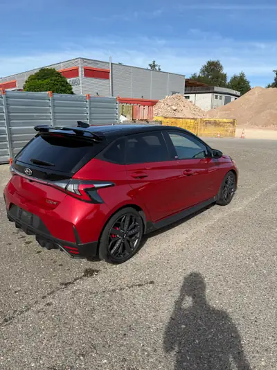 Hyundai i20 1.6 T-GDi N — Sportive compacte rouge, 62'000 km seulement — côté