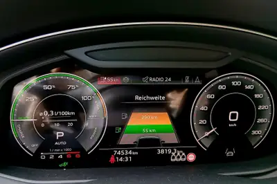 Audi Q7 55 TFSI e quattro — SUV hybride rechargeable, 75'000 km, excellence allemande — Thumbnail 7