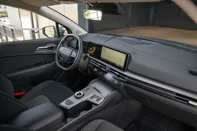 Kia Sportage 1.6T-GDi MHEV — SUV hybride léger, technologie moderne et garantie 7 ans — arrière