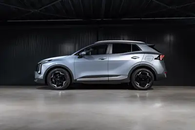 Kia Sportage 1.6T-GDi MHEV — SUV hybride léger, technologie moderne et garantie 7 ans — côté