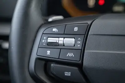 Kia Sportage 1.6T-GDi MHEV — SUV hybride léger, technologie moderne et garantie 7 ans — intérieur