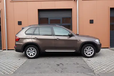 BMW X5 xDrive 30d — SUV 7 places diesel, équipement premium et fiabilité confirmée — intérieur