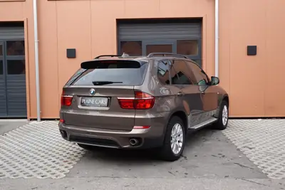 BMW X5 xDrive 30d — SUV 7 places diesel, équipement premium et fiabilité confirmée — Miniature 8