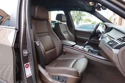 BMW X5 xDrive 30d — SUV 7 places diesel, équipement premium et fiabilité confirmée — Miniature 25