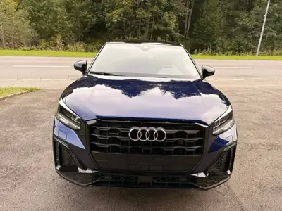 Audi Q2 2.0 40 TFSI S Line — SUV compact dynamique, 120'000 km, quattro intégral — vista posteriore