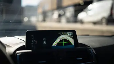 BMW M2 Coupé 2017 — Performance sportive, 37'000 km, blanc métallisé — Miniatur 10