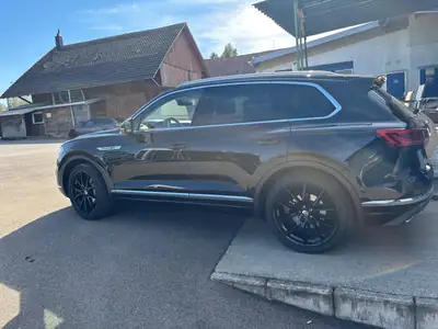 Volkswagen Touareg 3.0 V6 TDI 286 — SUV premium diesel, 75'000 km, équipements neufs — vista esterna