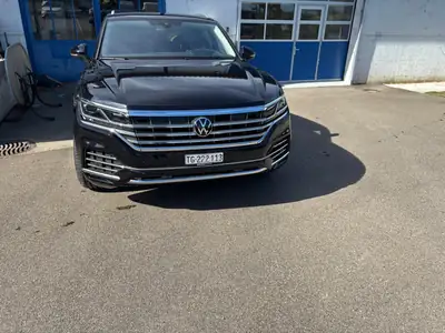 Volkswagen Touareg 3.0 V6 TDI 286 — SUV premium diesel, 75'000 km, équipements neufs — vista posteriore