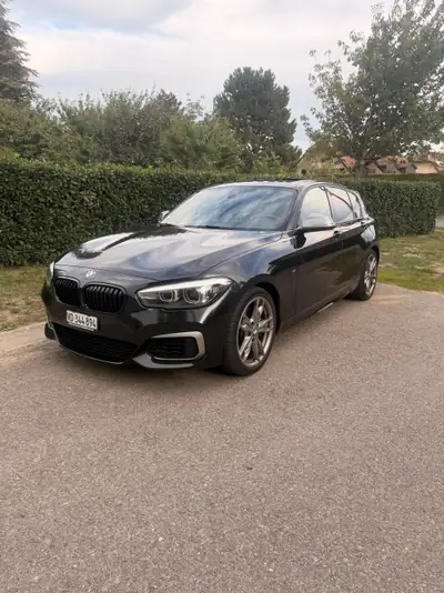 BMW M140i xDrive — Berline sport dynamique, 340 ch et transmission intégrale — vue extérieure