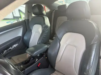 Audi A5 Coupé 3.0 V6 TDI Quattro — Élégance sportive et moteur puissant — intérieur