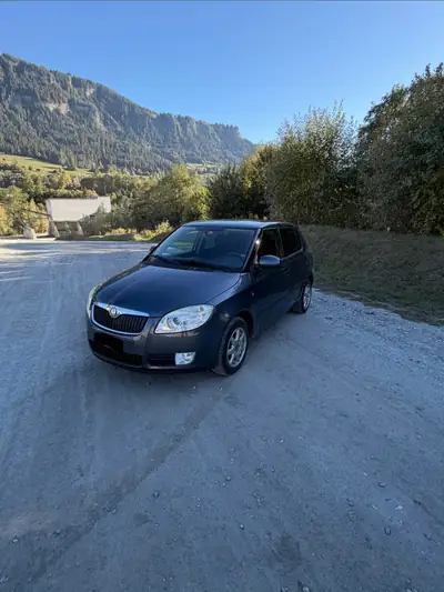 Skoda Fabia 1.4 16V Elegance — Citadine fiable et économe, 153'000 km — vue extérieure