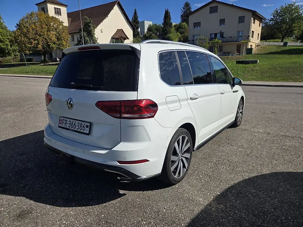 Volkswagen Touran occasion — 3