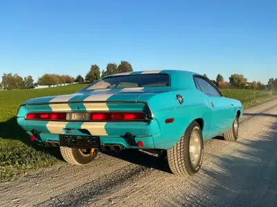 Dodge Challenger 1970 — Muscle car légendaire, faible kilométrage — côté