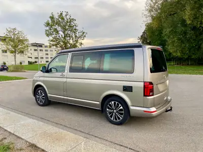 VW T6.1 California Ocean 2.0 TDI 150 — Camping-car premium, 49'000 km seulement — arrière