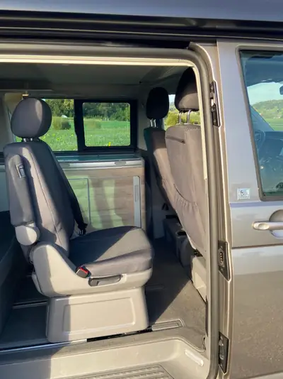 VW T6.1 California Ocean 2.0 TDI 150 — Camping-car premium, 49'000 km seulement — Miniature 9