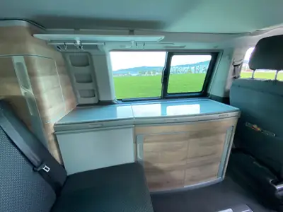 VW T6.1 California Ocean 2.0 TDI 150 — Camping-car premium, 49'000 km seulement — Miniature 8