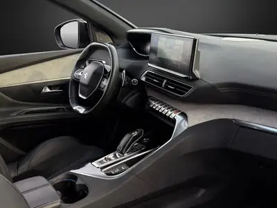 Peugeot 3008 1.5 BlueHDi GT Pack — SUV diesel efficace, révisé et sans sinistre — Miniatura 10