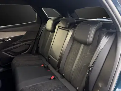 Peugeot 3008 1.5 BlueHDi GT Pack — SUV diesel efficace, révisé et sans sinistre — Miniatura 14