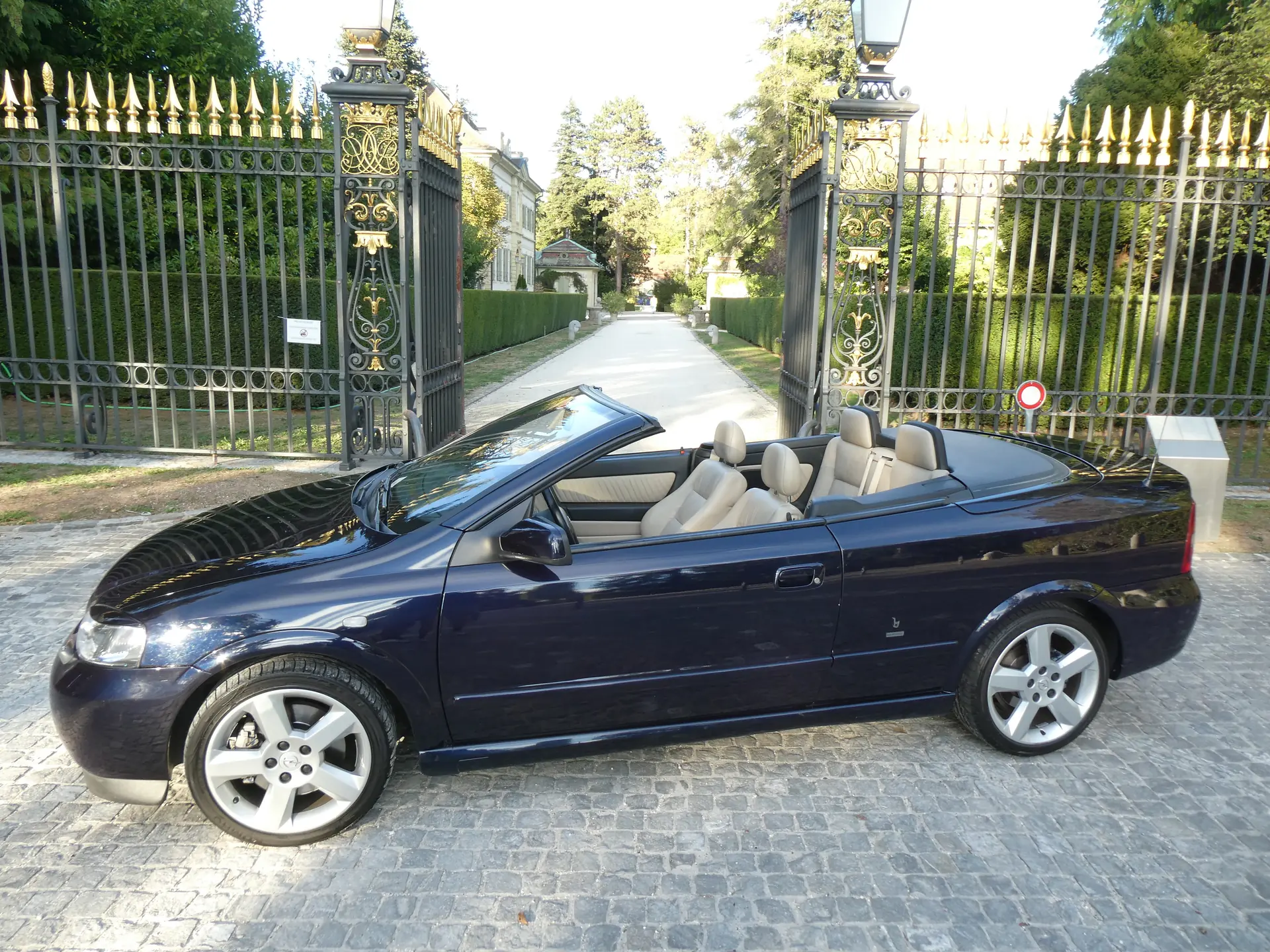 Opel Astra 2003 occasion Riehen BS — 1