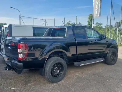 Ford Ranger 2.0 EcoBlue 4x4 Wildtrak — Pick-up polyvalent, frais d'entretien inclus — intérieur