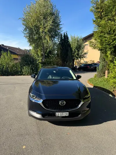 Mazda CX-30 Homura 2024 — SUV compact hybride, 20'100 km seulement — exterior view